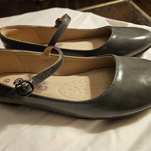 Elegant Gray Mary Jane Flats